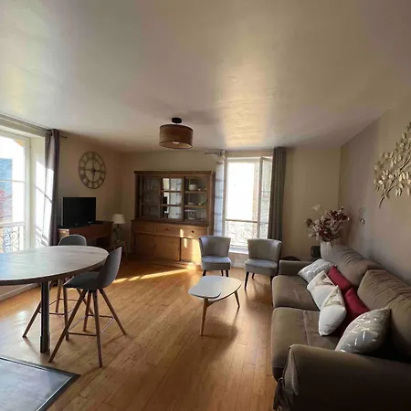 Apartament Spacious And Cozy, Elevator, Historic Center,